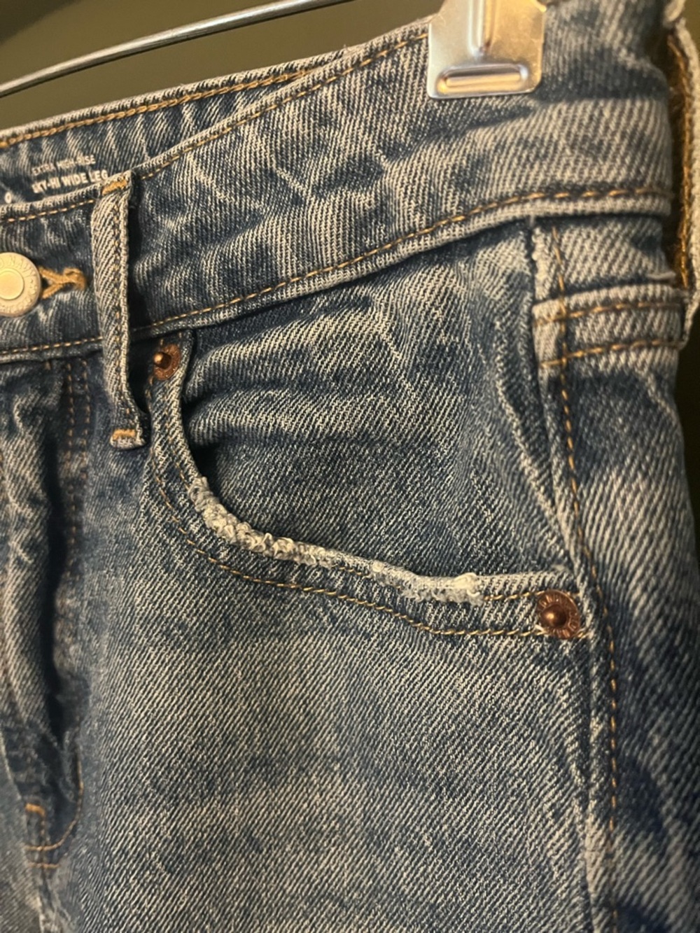 Old Navy Extra High-Rise Sky-Hi Wide Leg Distressed Pockets Women’s Blue Jeans 0 - Picture 4 of 10